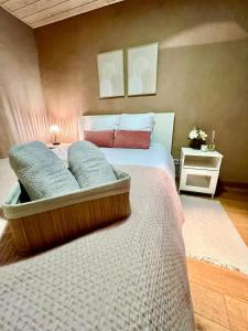 Ένα ή περισσότερα κρεβάτια σε δωμάτιο στο The Chalet - in the heart of Metz