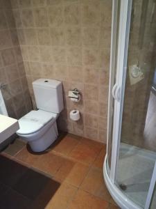 Ein Badezimmer in der Unterkunft Hotel Pazo de Lestrove by Pousadas de Compostela
