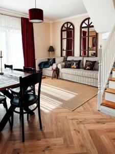 Χώρος καθιστικού στο Willow32 Chalet