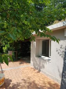 Budova, kde se prázdninový dům nachází