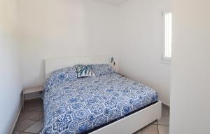 Postel nebo postele na pokoji v ubytování 3 Bedroom Lovely Home In Gizzeria Lido