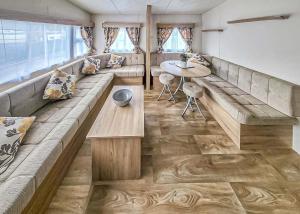 Posezení v ubytování Lemonford Caravan Park + 1 fotografie