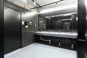 Ένα μπάνιο στο 深度青年旅舍 +23 φωτογραφίες