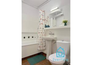 Ένα μπάνιο στο Jungle Room Old Town Gdansk +13 φωτογραφίες