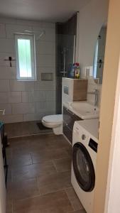 Fotografie z fotogalerie ubytování Cozy apartment in Horn-Bad Meinberg! v destinaci Horn-Bad Meinberg + 13 fotografií