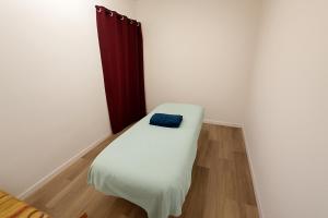 Photo de la galerie de l'établissement Appartement rénové avec 2 chambres et espace bien-être Lavelanet, à Lavelanet