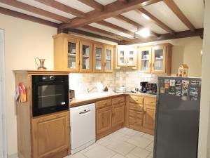 Köök või kööginurk majutusasutuses Gite La Dem'Eure à Soy