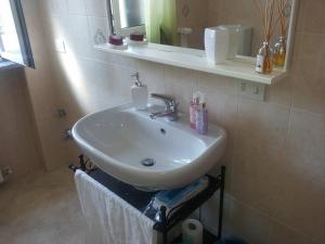 A bathroom at Gaietta