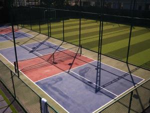 Εγκαταστάσεις για τένις ή/και σκουός στο HomeGround Sector 89 -1RK ή εκεί κοντά +6 φωτογραφίες