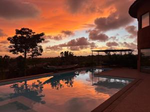 Amanecer o atardecer desde la villa o alrededores
