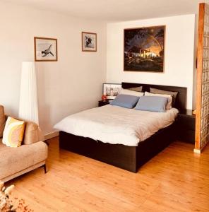 Katil atau katil-katil dalam bilik di Charming studio Montparnasse Paris