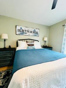 Postel nebo postele na pokoji v ubytování Baileys Cove Beachside Bliss