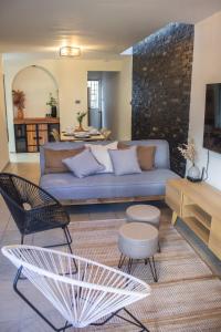 Posezení v ubytování CASA BELA, Linda, Luminosa, Minimalista 7 PERSONAS 3 CUARTOS FREE Parking Night Terrace