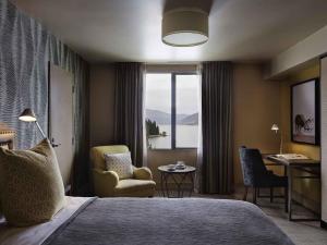 Postel nebo postele na pokoji v ubytování Hotel St Moritz, Queenstown - MGallery Collection + 87 fotografií