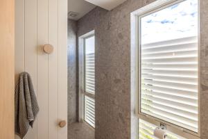 Ένα μπάνιο στο The Palms Oneroa - Coast and Country +40 φωτογραφίες