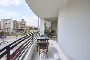 Μπαλκόνι ή βεράντα στο New Cairo cozy Apartment
