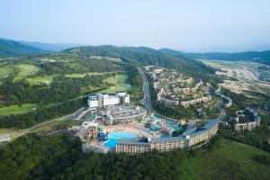 Nespecifikovaný výhled na hory nebo výhled na hory při pohledu z apartmánu