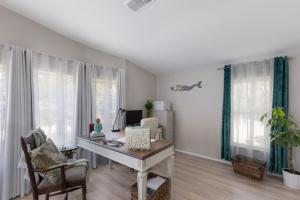 Μια τηλεόραση ή/και κέντρο ψυχαγωγίας στο The Salty Sister Retreat