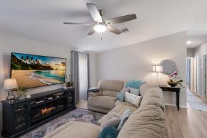 Χώρος καθιστικού στο The Salty Sister Retreat