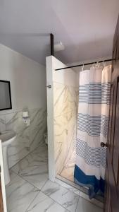 Un baño de Hostalito F&F