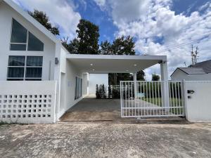 Budova, kde se vila nachází