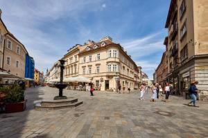 Επισκέπτες που μένουν στο The Triple Suite For Large Group