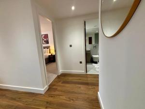 Billede fra billedgalleriet på Modern 1 bed apartment, The Grand Exchange i Bracknell + 39 billeder