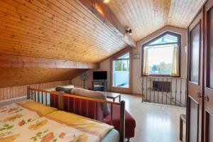 TV a/nebo společenská místnost v ubytování Haus Koch + 12 fotografií