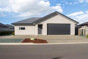 Το κτήριο όπου στεγάζεται  η παραθεριστική κατοικία