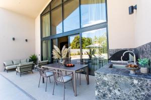 Photo de la galerie de l'établissement Villa Terza, designed with love, à Križanici 38 autres photos