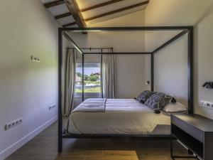 Una cama o camas en una habitación de CASERIO DELORTU by Urdaibai Experience