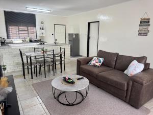 Kuchyň nebo kuchyňský kout v ubytování Laha Apartment 3