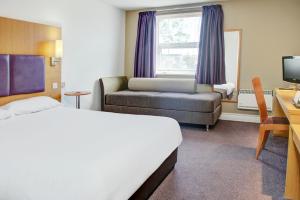 Ένα ή περισσότερα κρεβάτια σε δωμάτιο στο Embassy Hotel, Gateshead Newcastle, Sure Hotel Collection by Best Western +29 φωτογραφίες