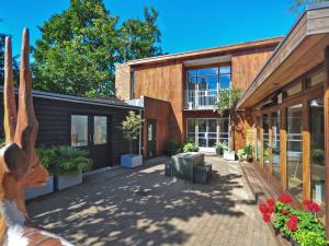 En have udenfor Canterbury's Best Kept Secret! Unforgettable Home!