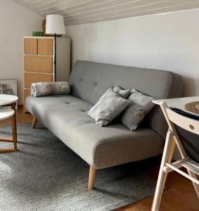 Posezení v ubytování Dachgeschosswohnung in Weiherhammer + 1 fotografie