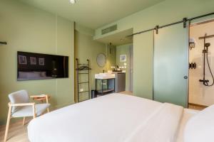 Gallery image of grey l studio apartments Downtown Cairo Ouzonian House in Cairo