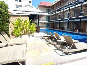 Πισίνα στο ή κοντά στο Celosia Chiang Mai Hotel