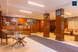 Μια τηλεόραση ή/και κέντρο ψυχαγωγίας στο Divine Himalayan Resort, Darjeeling