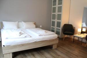 Gallery image of Restaurant Ollex and beds Zimmer 1 in Bliesdorf