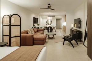 Posezení v ubytování AX The Heights Residences - Adults Only