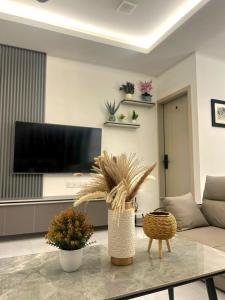 TV/trung tâm giải trí tại Foavahi Shark View Inn