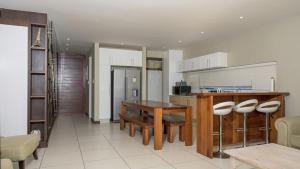 Η κουζίνα ή μικρή κουζίνα στο The Sapphire Guesthouse