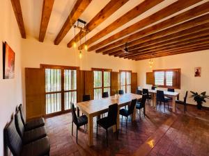 a large dining room with a table and chairs at La Mansion de Gallegos in Gallegos +31 photos