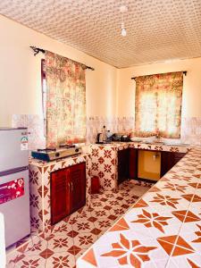 Η κουζίνα ή μικρή κουζίνα στο Mauville Diani