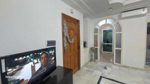 Μια τηλεόραση ή/και κέντρο ψυχαγωγίας στο Appart sousse