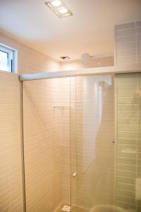 Et badeværelse på Residencial Jardins do Atlântico