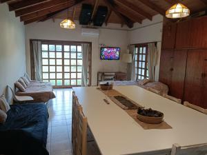 Μια τηλεόραση ή/και κέντρο ψυχαγωγίας στο Apart hotel Las golondrinas