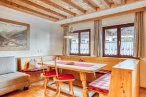 Χώρος καθιστικού στο Apartment by Hotel Alpenstolz
