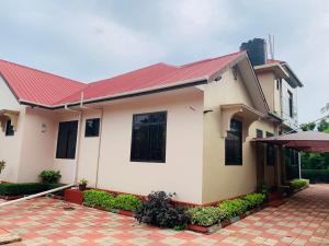 Budova, kde se prázdninový dům nachází