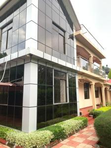 Budova, kde se prázdninový dům nachází + 4 fotografie